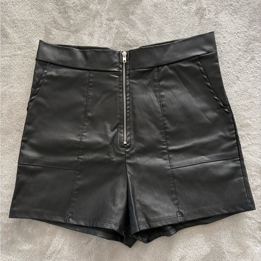 Windsor High Waist Black Shorts